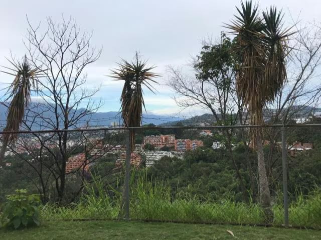 Apartamento (1 Nivel) en Venta en Lomas de Prados del Este, Distrito Metropolitano - 35