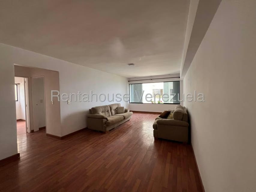 Apartamento (1 Nivel) en Venta en Lomas de Prados del Este, Distrito Metropolitano - 6