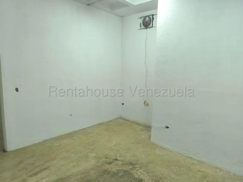 Comercial (Galpon - Deposito) en Alquiler en Piedra Azul, Distrito Metropolitano - 11