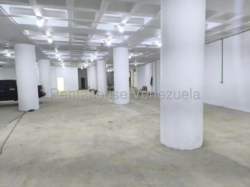 Comercial (Galpon - Deposito) en Alquiler en Piedra Azul, Distrito Metropolitano - 4