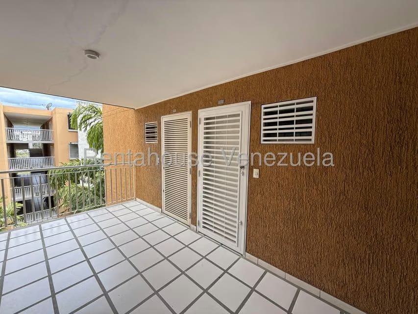 Apartamento (1 Nivel) en Venta en Apamates Suites, Miranda - 2