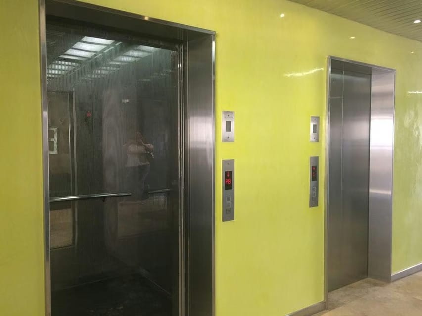 Comercial (Oficina) en Venta en 5 de Julio, Zulia - 24