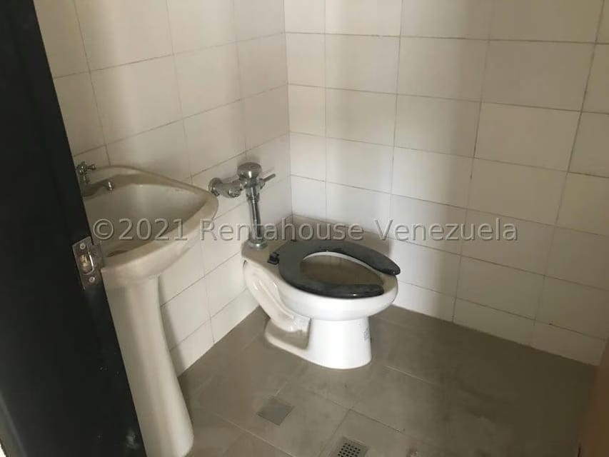 Comercial (Oficina) en Venta en La Lagunita Country Club, Distrito Metropolitano - 6