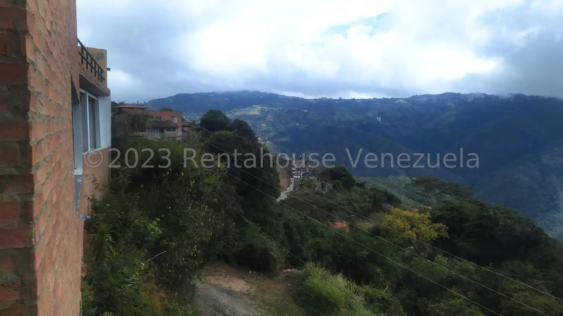 Casa (Multipes Niveles) en Venta en Colinas de Caicaguana, Distrito Metropolitano - 15