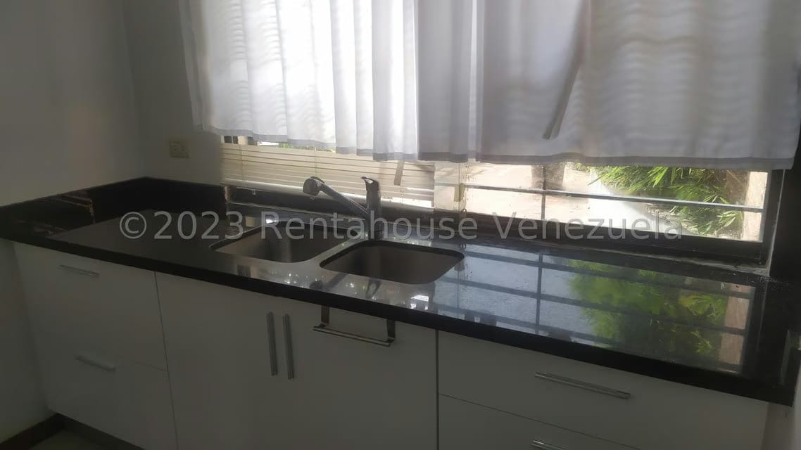 Casa (Multipes Niveles) en Venta en Colinas de Caicaguana, Distrito Metropolitano - 7