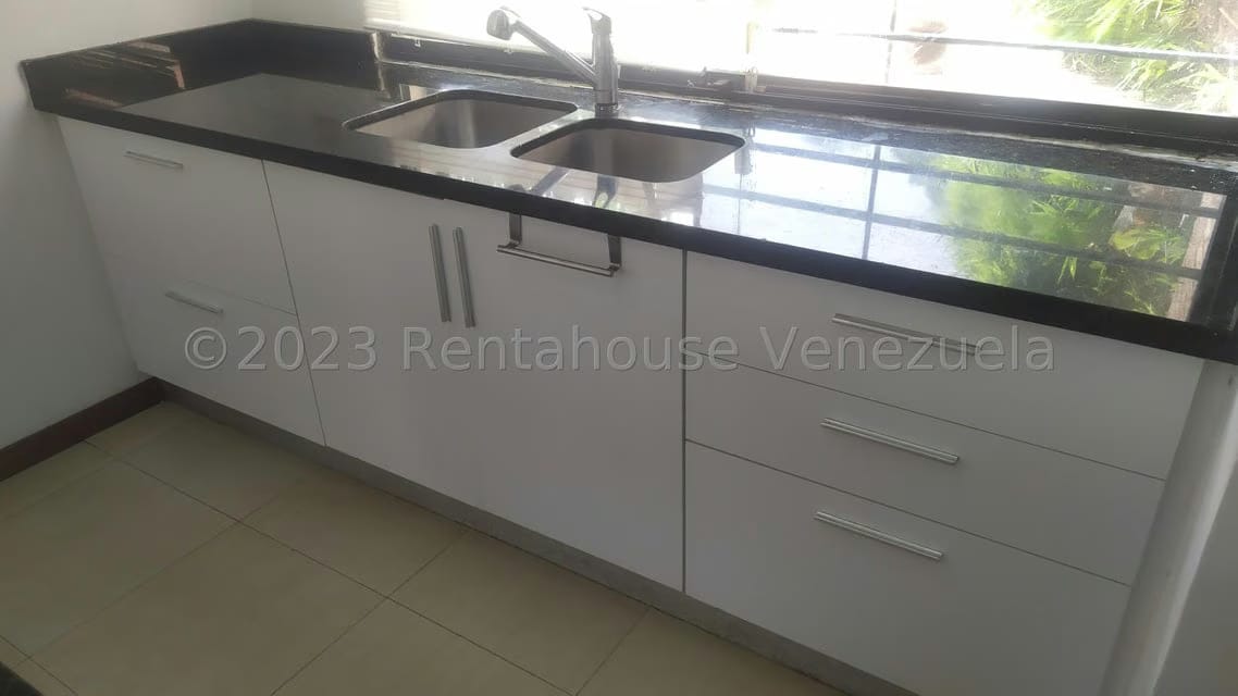 Casa (Multipes Niveles) en Venta en Colinas de Caicaguana, Distrito Metropolitano - 10
