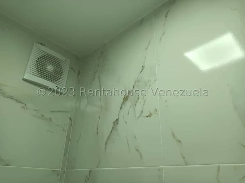 Comercial (Consultorio Medico) en Alquiler en Avenida Bolivar Norte, Carabobo - 12