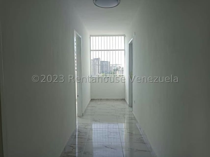Comercial (Consultorio Medico) en Alquiler en Avenida Bolivar Norte, Carabobo - 6