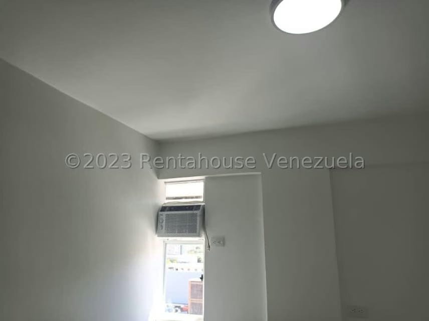 Comercial (Consultorio Medico) en Alquiler en Avenida Bolivar Norte, Carabobo - 10