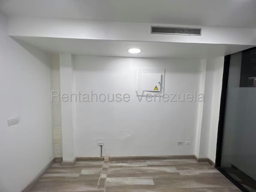 Comercial (Local Comercial) en Venta en La Castellana, Distrito Metropolitano - 3