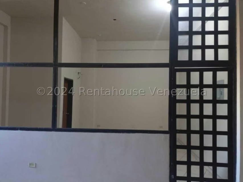 Comercial (Local Comercial) en Alquiler en Centro, Lara - 3