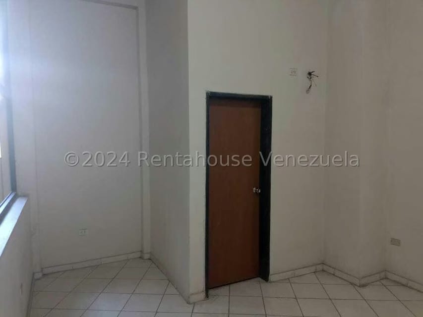 Comercial (Local Comercial) en Alquiler en Centro, Lara - 5