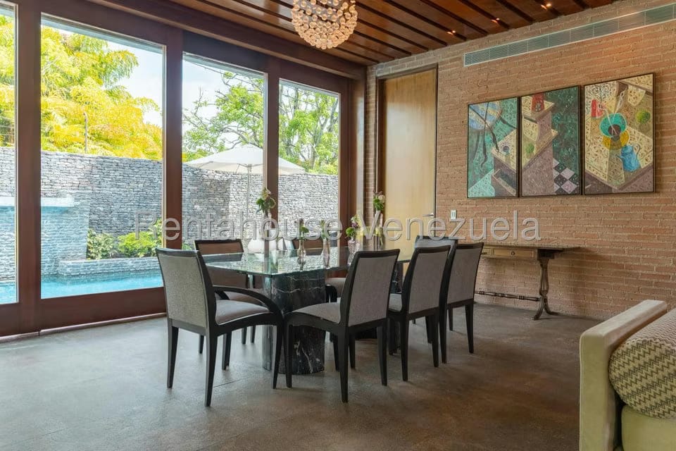 Casa (Multipes Niveles) en Venta en Los Chorros, Distrito Metropolitano - 28