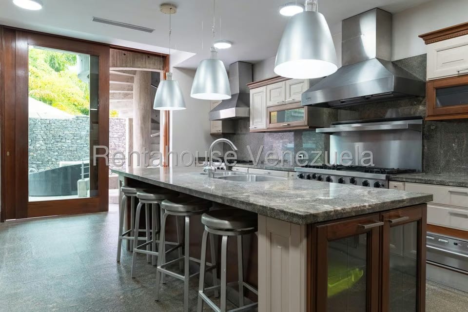 Casa (Multipes Niveles) en Venta en Los Chorros, Distrito Metropolitano - 41