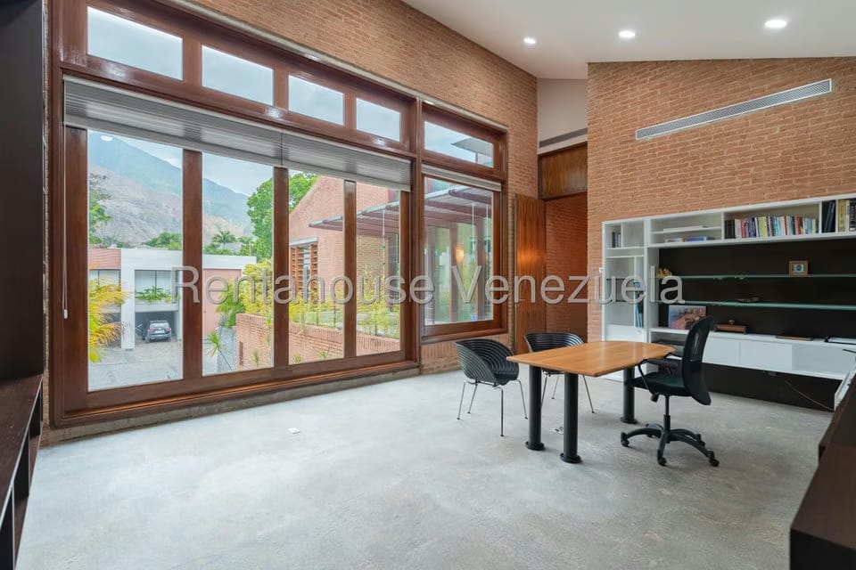 Casa (Multipes Niveles) en Venta en Los Chorros, Distrito Metropolitano - 82