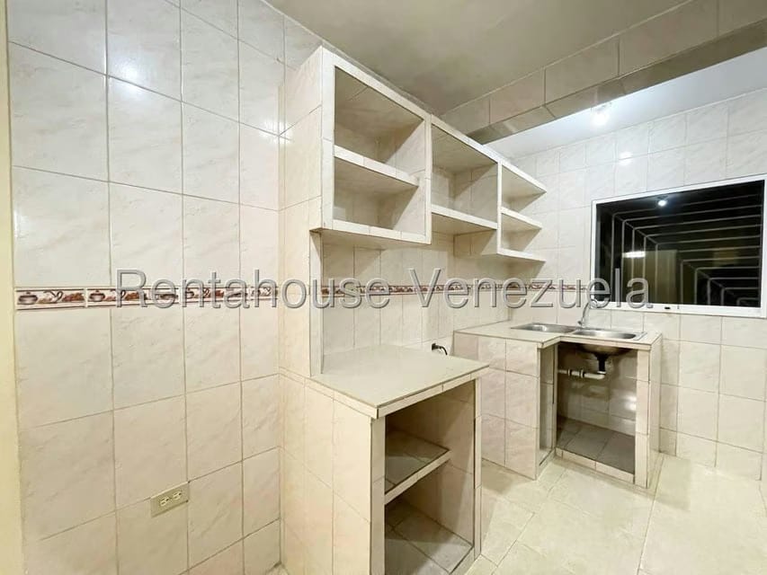 Apartamento (1 Nivel) en Alquiler en La Coromoto, Aragua - 4
