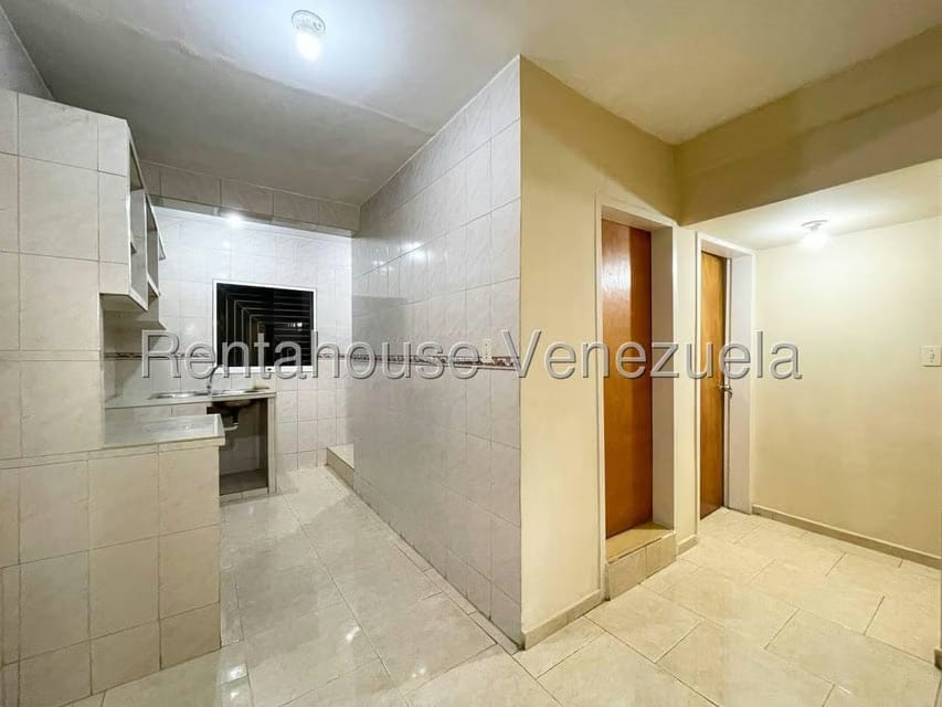 Apartamento (1 Nivel) en Alquiler en La Coromoto, Aragua - 9