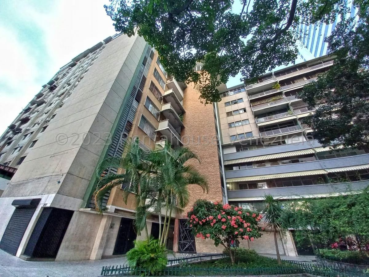 APARTAMENTO EN VENTA – ELENA MARIN NOBREGA