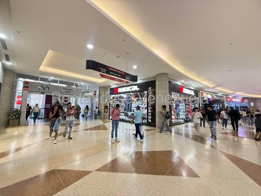 Comercial (Local Comercial) en Venta en Parroquia La Candelaria, Distrito Metropolitano - 4