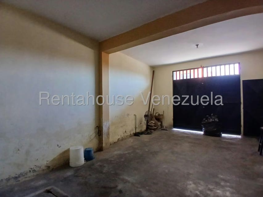 Casa (Multipes Niveles) en Venta en Centro - Chivacoa, Yaracuy - 23