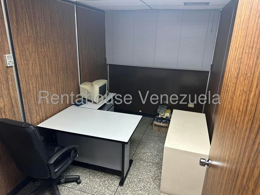 Comercial (Local Comercial) en Alquiler en La Trinidad, Distrito Metropolitano - 15