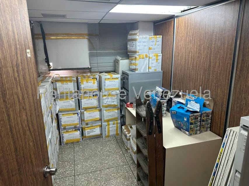Comercial (Local Comercial) en Alquiler en La Trinidad, Distrito Metropolitano - 16