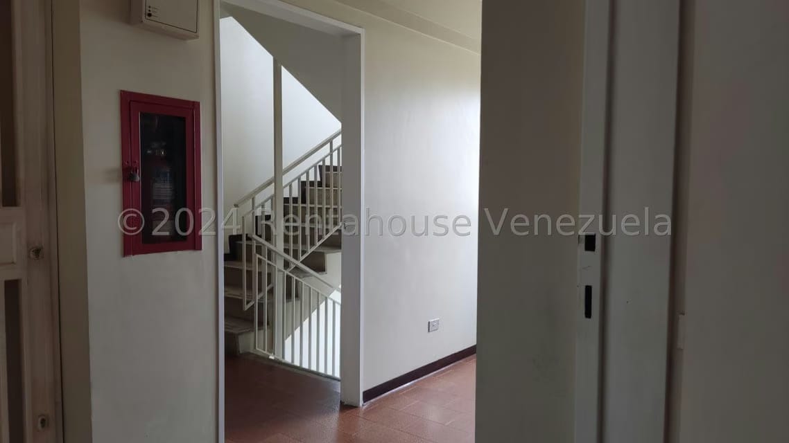 Apartamento (1 Nivel) en Venta en La Urbina, Distrito Metropolitano - 5