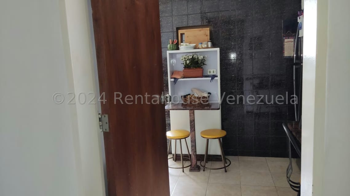 Apartamento (1 Nivel) en Venta en La Urbina, Distrito Metropolitano - 9