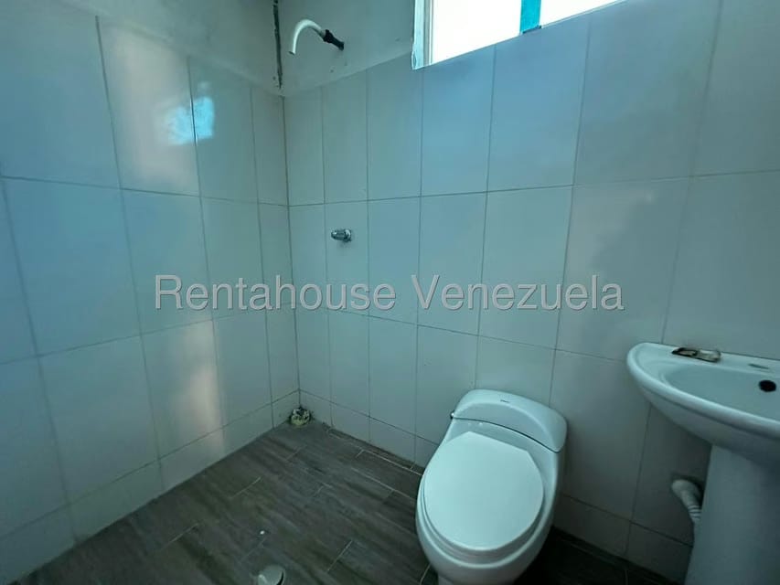 Comercial (Local Comercial) en Alquiler en Parroquia Concepcion, Lara - 15