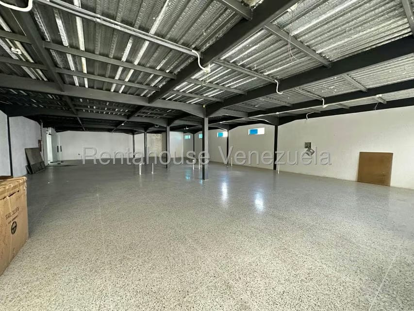 Comercial (Local Comercial) en Alquiler en Parroquia Concepcion, Lara - 17