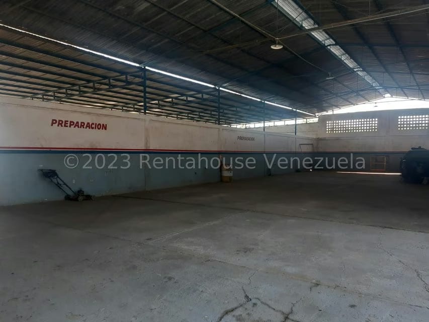 Comercial (Galpon - Deposito) en Alquiler en La 'L', Zulia