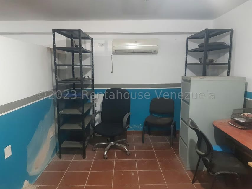 Comercial (Galpon - Deposito) en Alquiler en La 'L', Zulia - 2