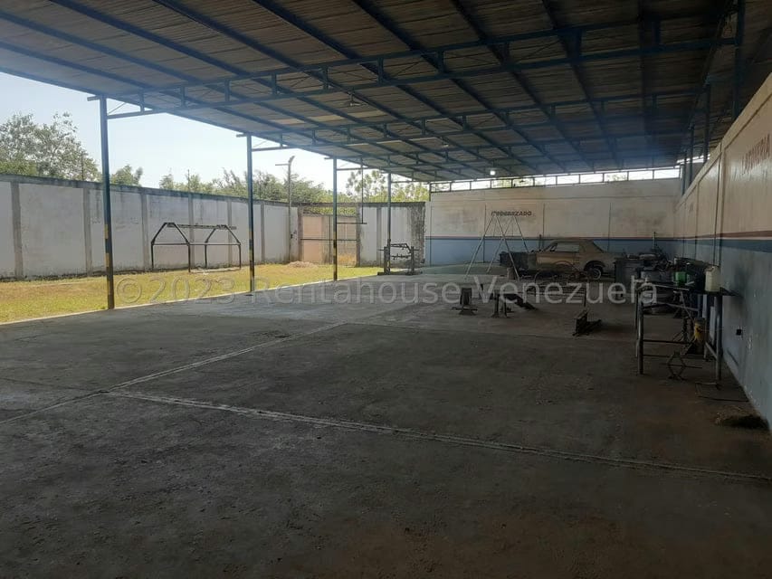 Comercial (Galpon - Deposito) en Alquiler en La 'L', Zulia - 15