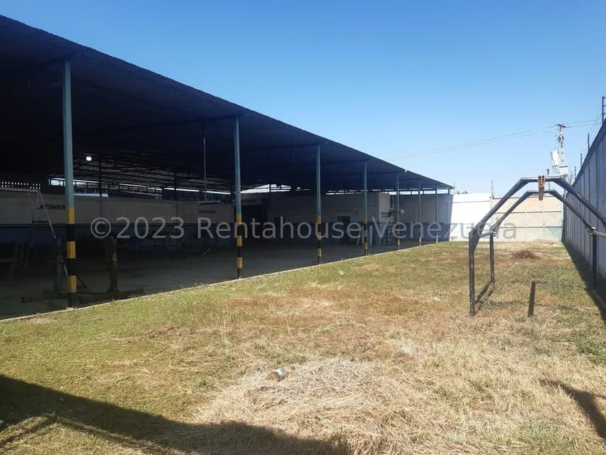Comercial (Galpon - Deposito) en Alquiler en La 'L', Zulia - 6