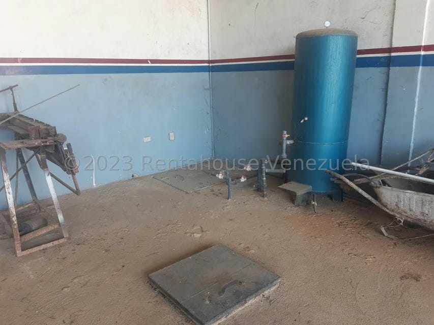 Comercial (Galpon - Deposito) en Alquiler en La 'L', Zulia - 10