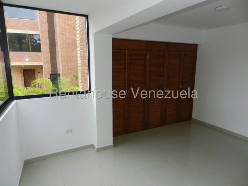 Apartamento (1 Nivel) en Alquiler en La Union, Distrito Metropolitano - 11