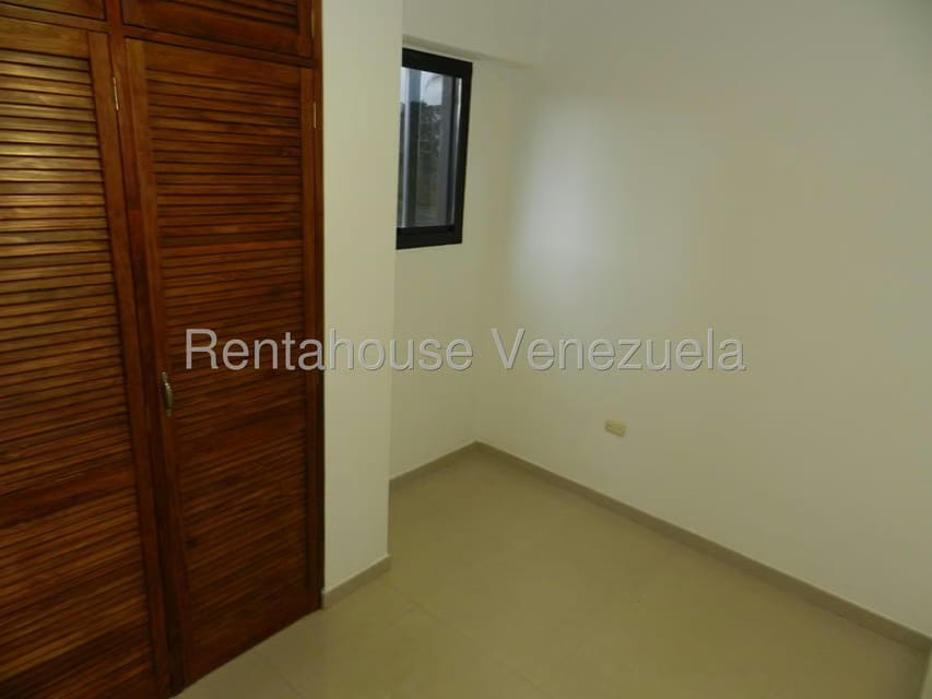 Apartamento (1 Nivel) en Alquiler en La Union, Distrito Metropolitano - 12