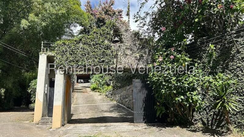 Casa (Duplex) en Venta en Oripoto, Distrito Metropolitano