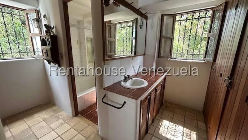Casa (Duplex) en Venta en Oripoto, Distrito Metropolitano - 14