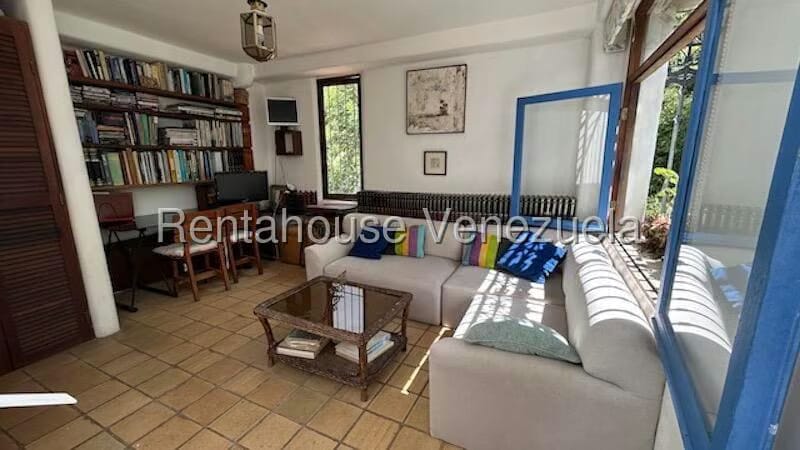 Casa (Duplex) en Venta en Oripoto, Distrito Metropolitano - 16