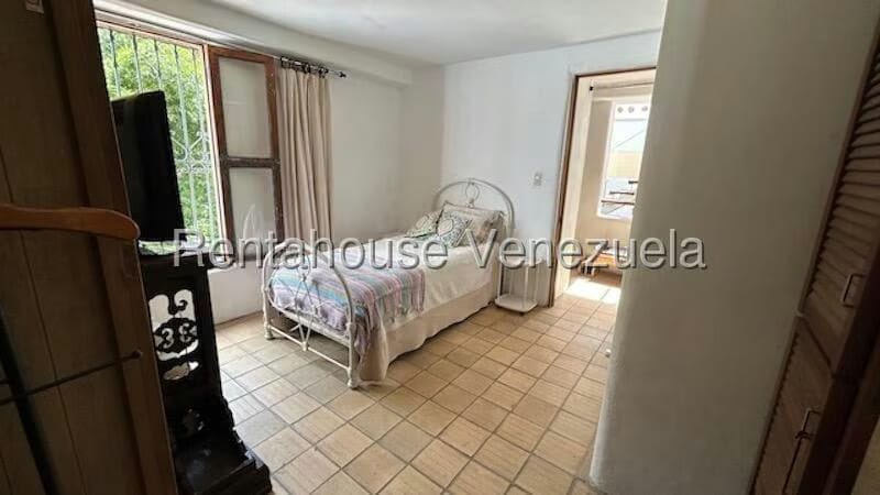 Casa (Duplex) en Venta en Oripoto, Distrito Metropolitano - 18