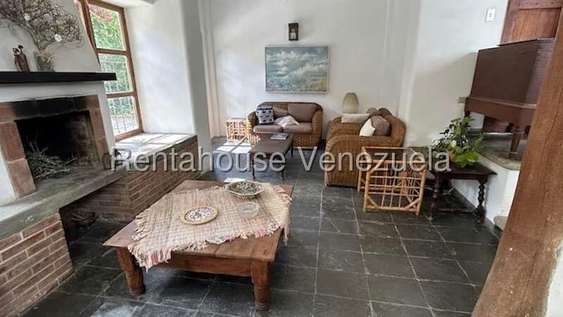 Casa (Duplex) en Venta en Oripoto, Distrito Metropolitano - 3