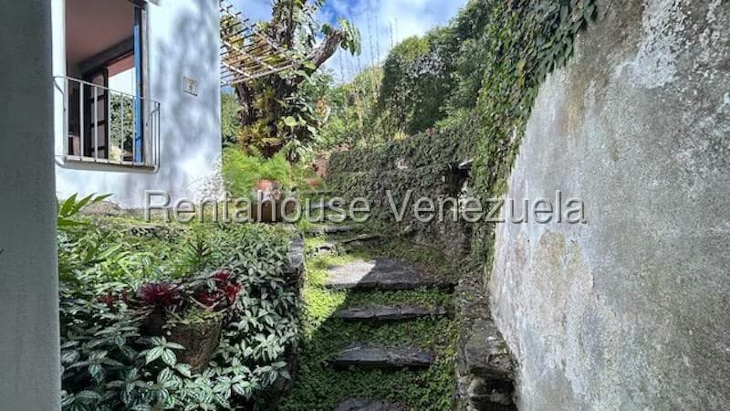 Casa (Duplex) en Venta en Oripoto, Distrito Metropolitano - 6