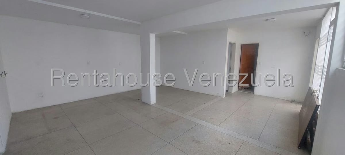 Casa (Duplex) en Venta en El Marques, Distrito Metropolitano - 11