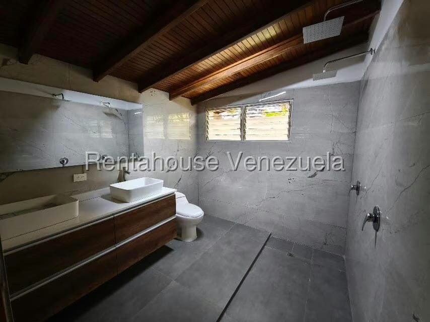 Casa (Duplex) en Venta en El Marques, Distrito Metropolitano - 26