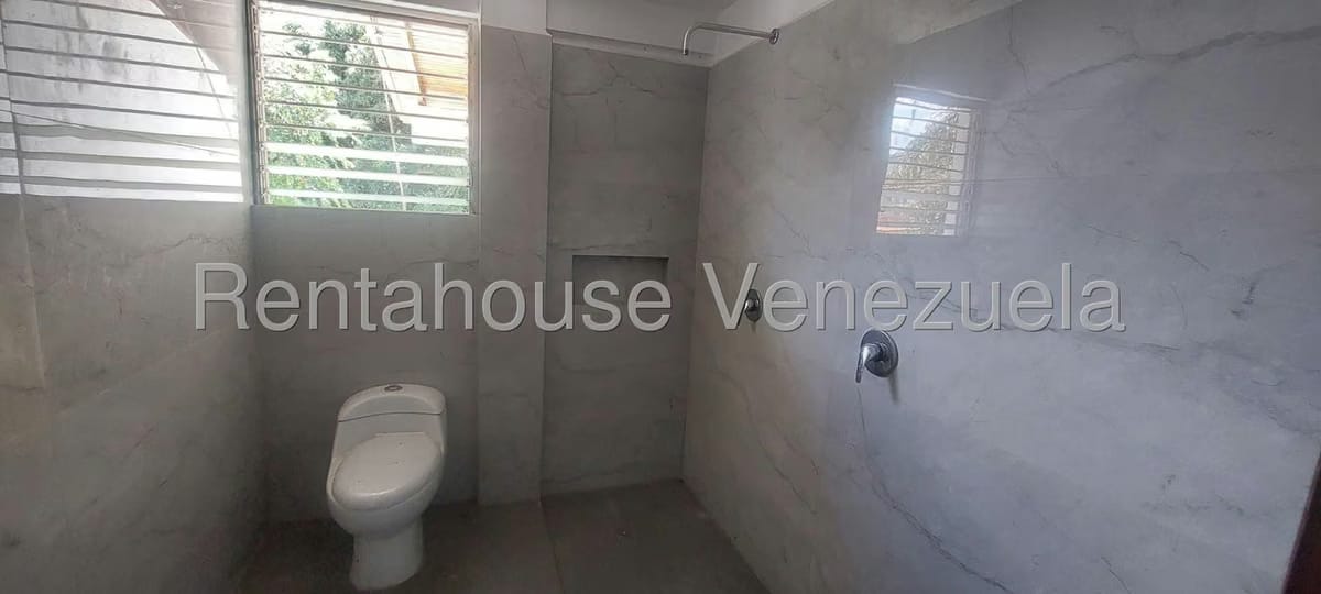 Casa (Duplex) en Venta en El Marques, Distrito Metropolitano - 37