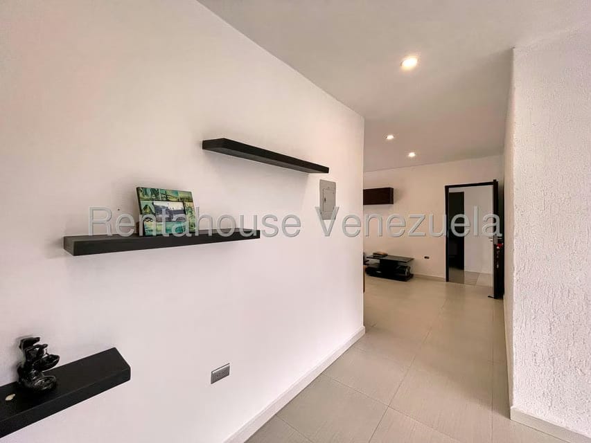 Casa (Duplex) en Venta en Club de Campo, Miranda - 26