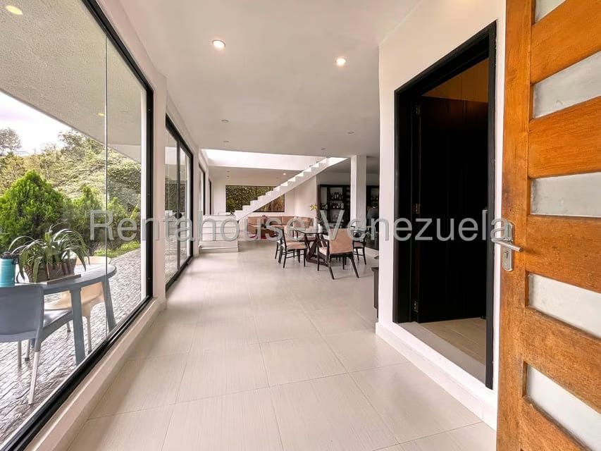 Casa (Duplex) en Venta en Club de Campo, Miranda - 4