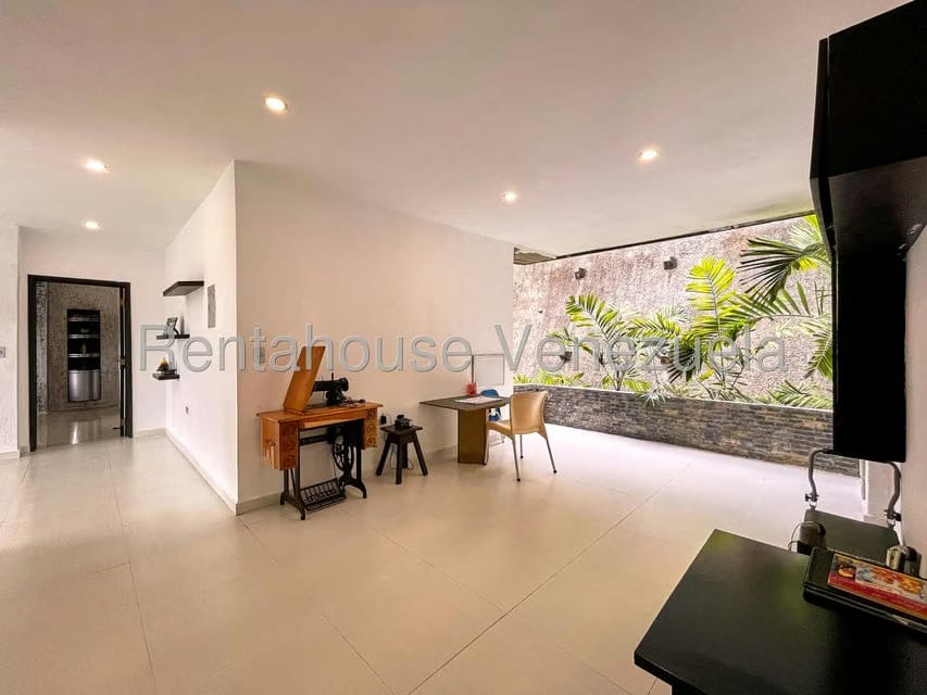 Casa (Duplex) en Venta en Club de Campo, Miranda - 41