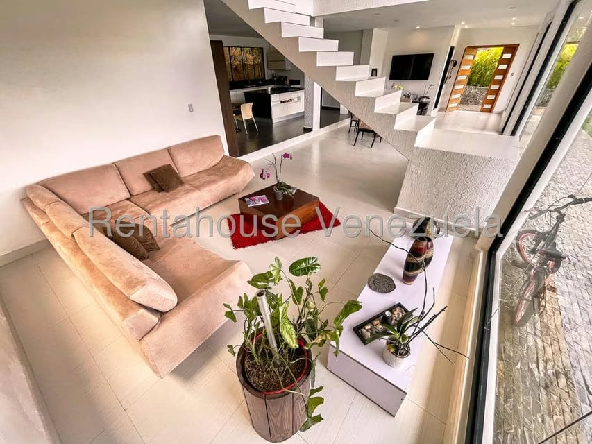 Casa (Duplex) en Venta en Club de Campo, Miranda - 8